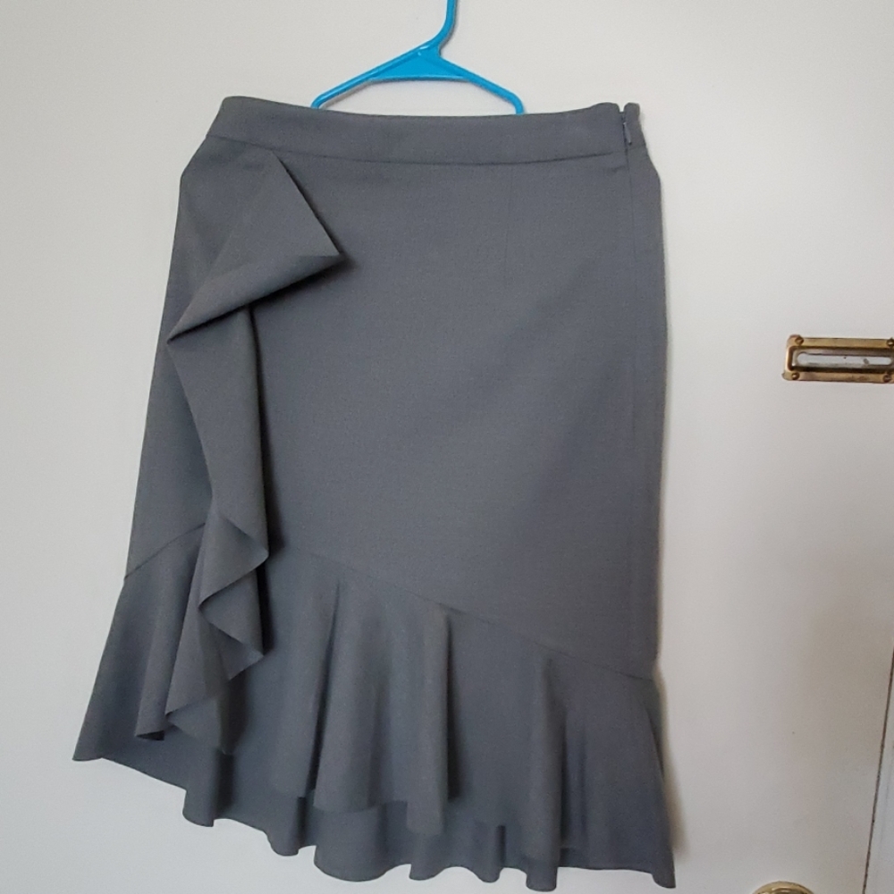 Skirt - Picture 1 of 8
